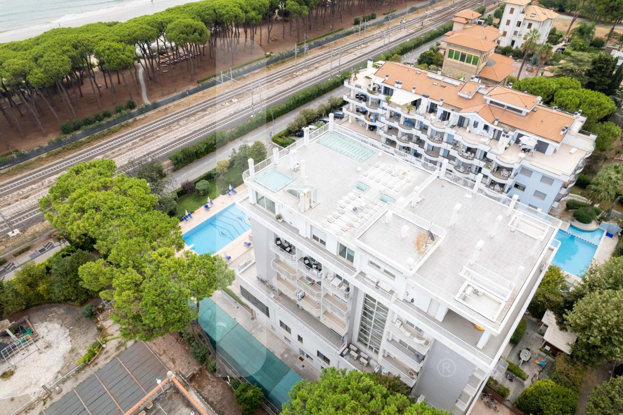 Homiday - Residence Prestige Pineto Extérieur photo