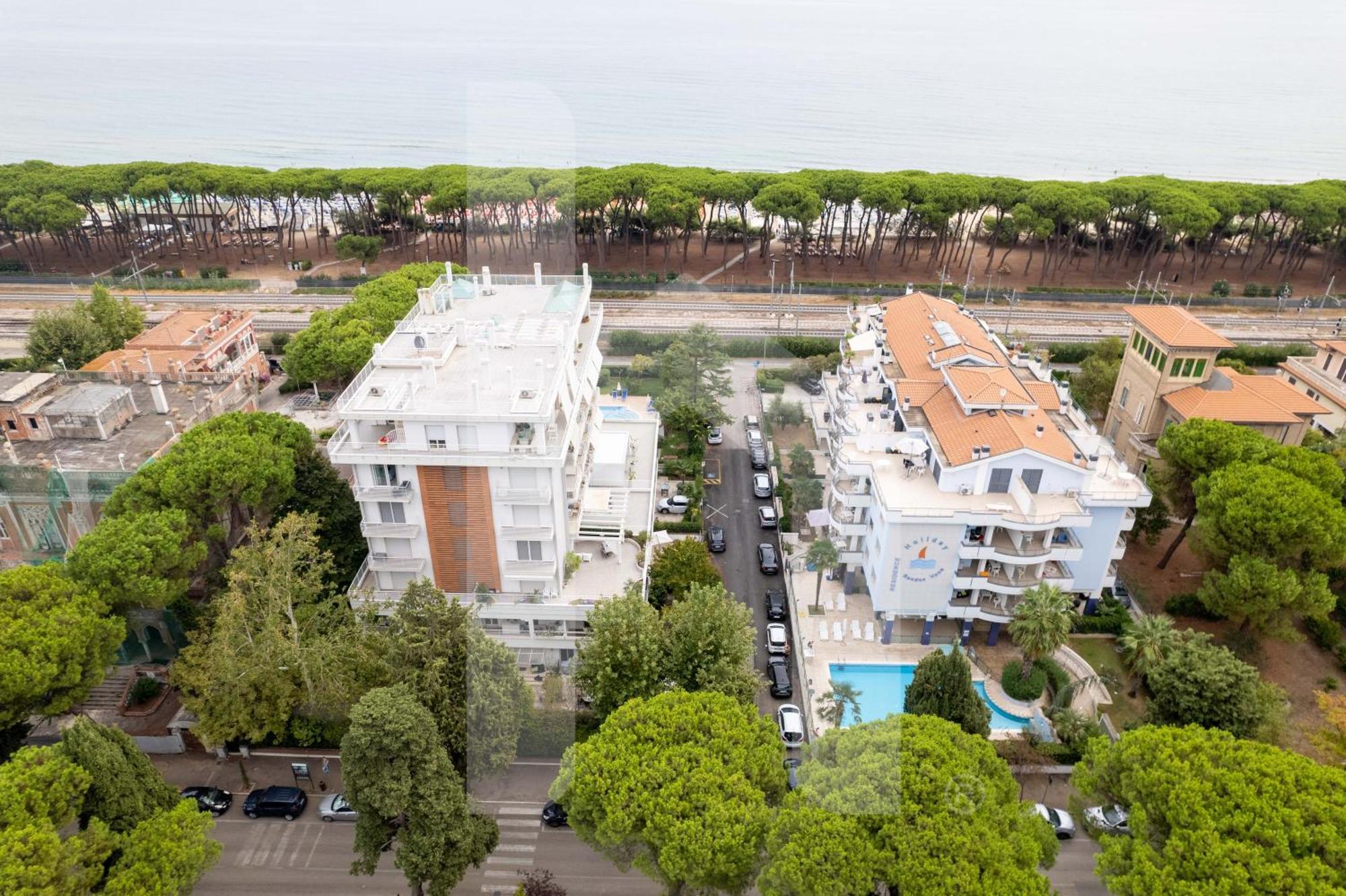 Homiday - Residence Prestige Pineto Extérieur photo